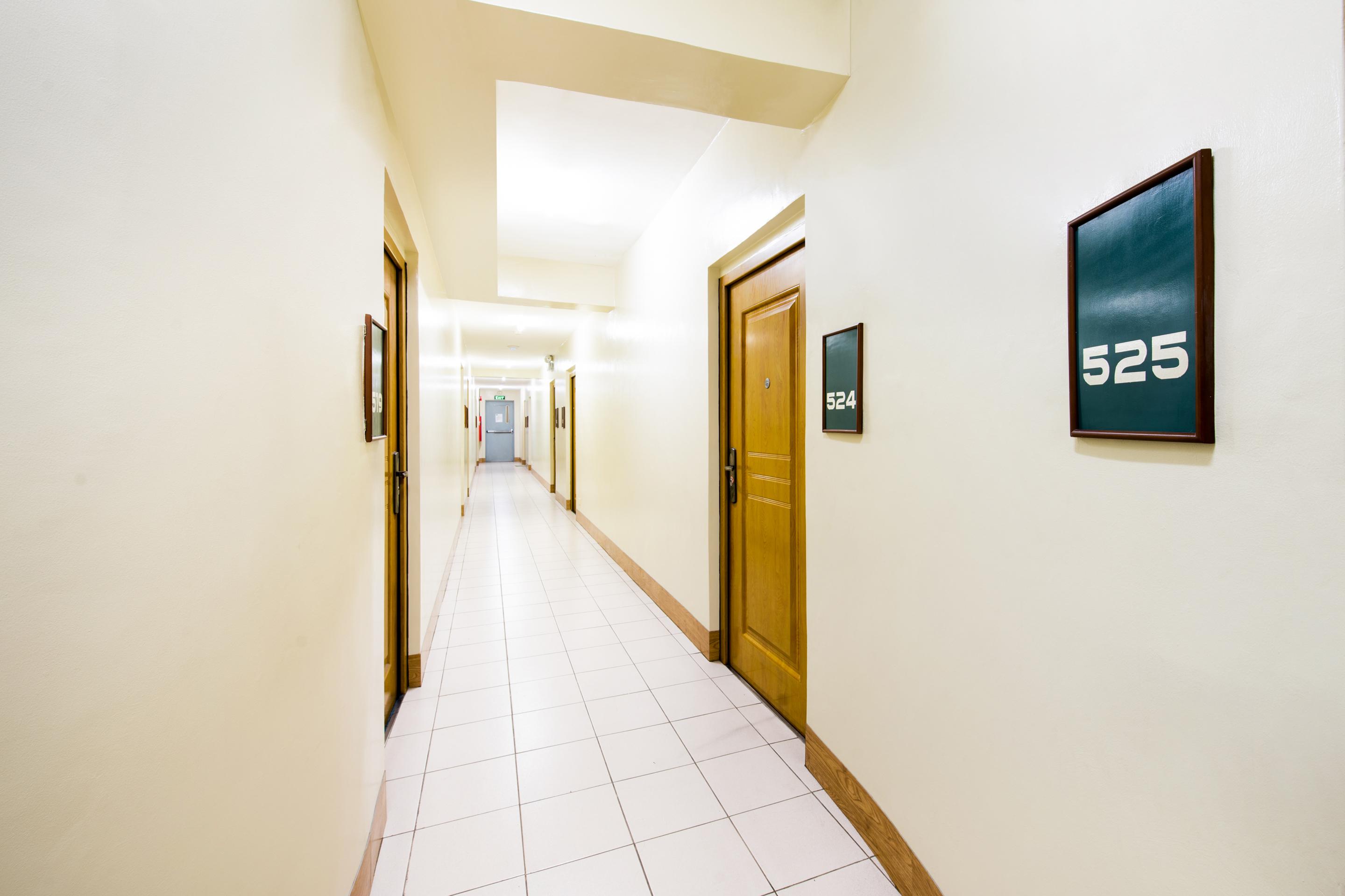 Anglo Residences Manila Кесон-Сити Экстерьер фото