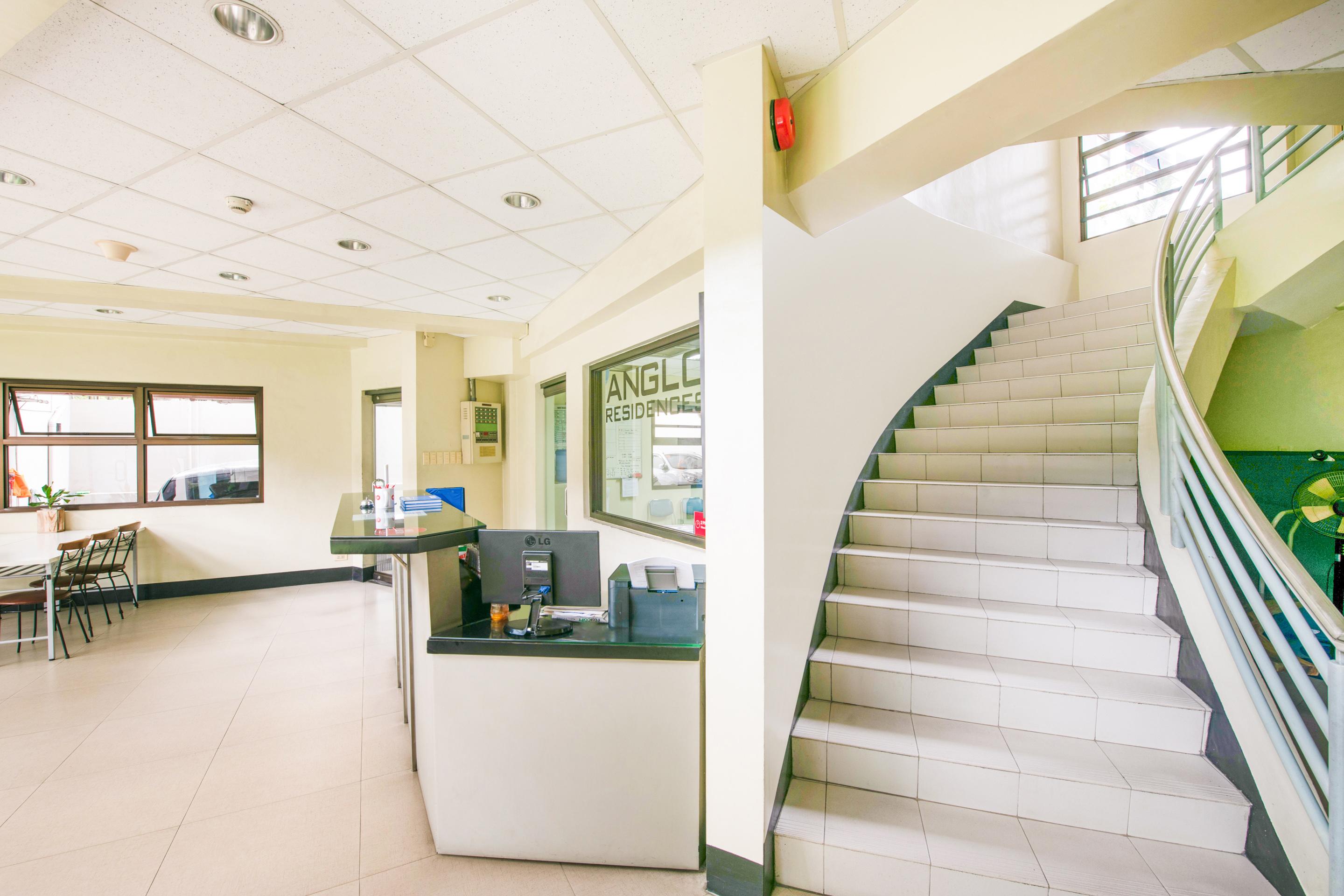 Anglo Residences Manila Кесон-Сити Экстерьер фото