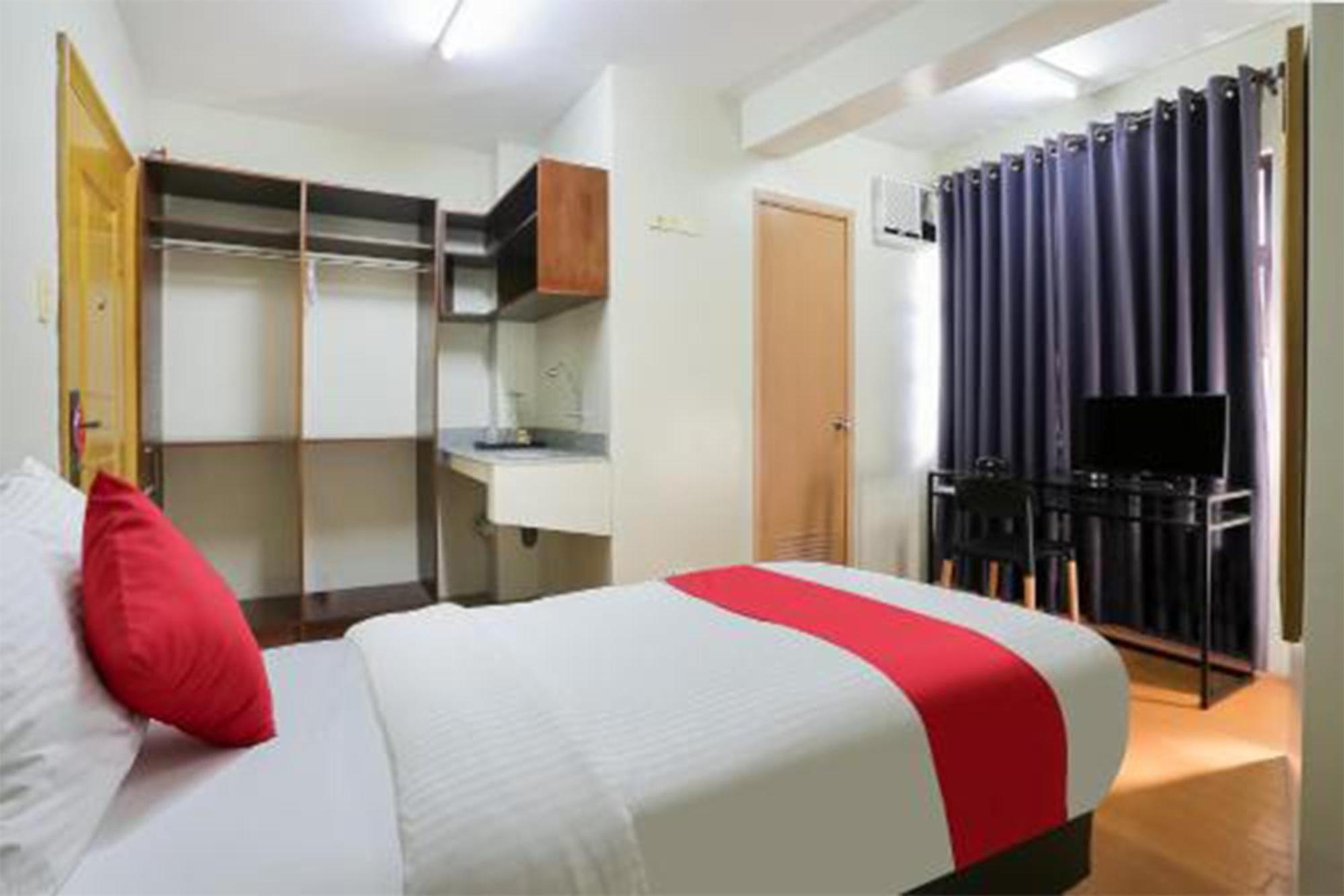 Anglo Residences Manila Кесон-Сити Экстерьер фото